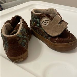 Vans Brown Sneakers with Velcro Strap and Fuzzy Lining